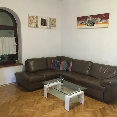 Kuca Za Odmor Mala Tea 오미스