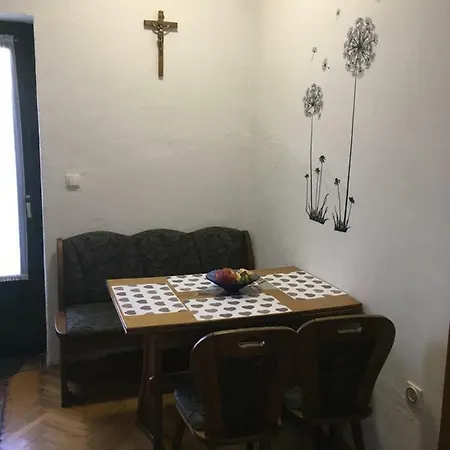 펜션 Kuca Za Odmor Mala Tea 오미스